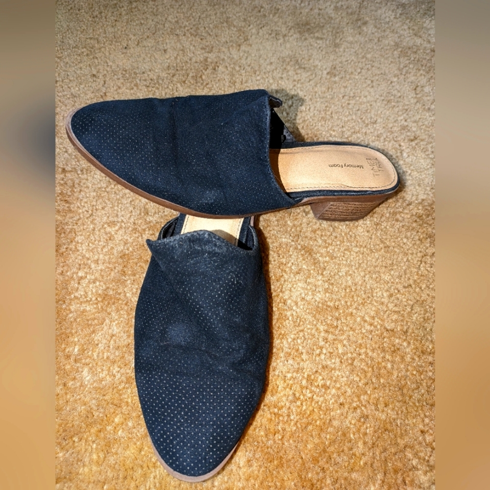 Time and Tru Women's Slip On Shoe